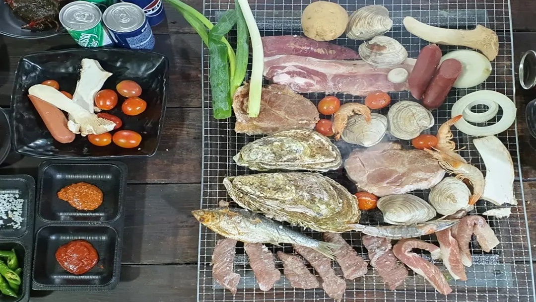무한리필 바비큐 식재료 - 해산물+고기+채소 풀세팅
